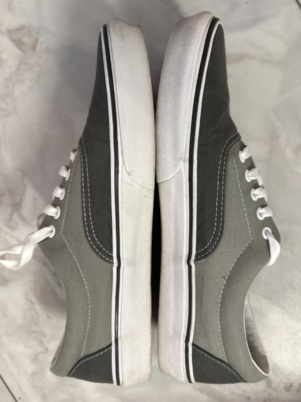Vans Off the Wall Shoes Mens 12 Gray Charcoal ERA Lace Up Sneakers Skater w/Box - Picture 6 of 11